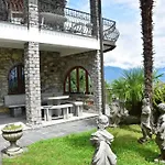 Villa Casa Camelia In Traumlage