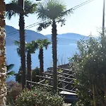 Villa Casa Camelia In Traumlage