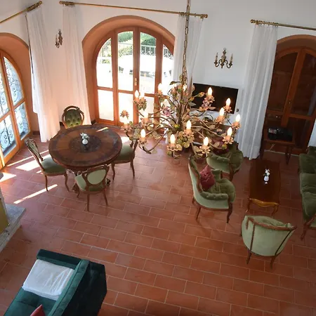 Villa Casa Camelia In Traumlage *