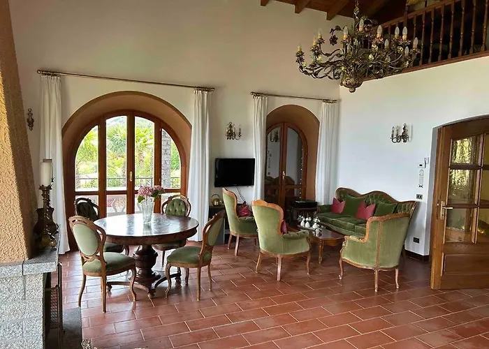 Villa Casa Camelia In Traumlage *